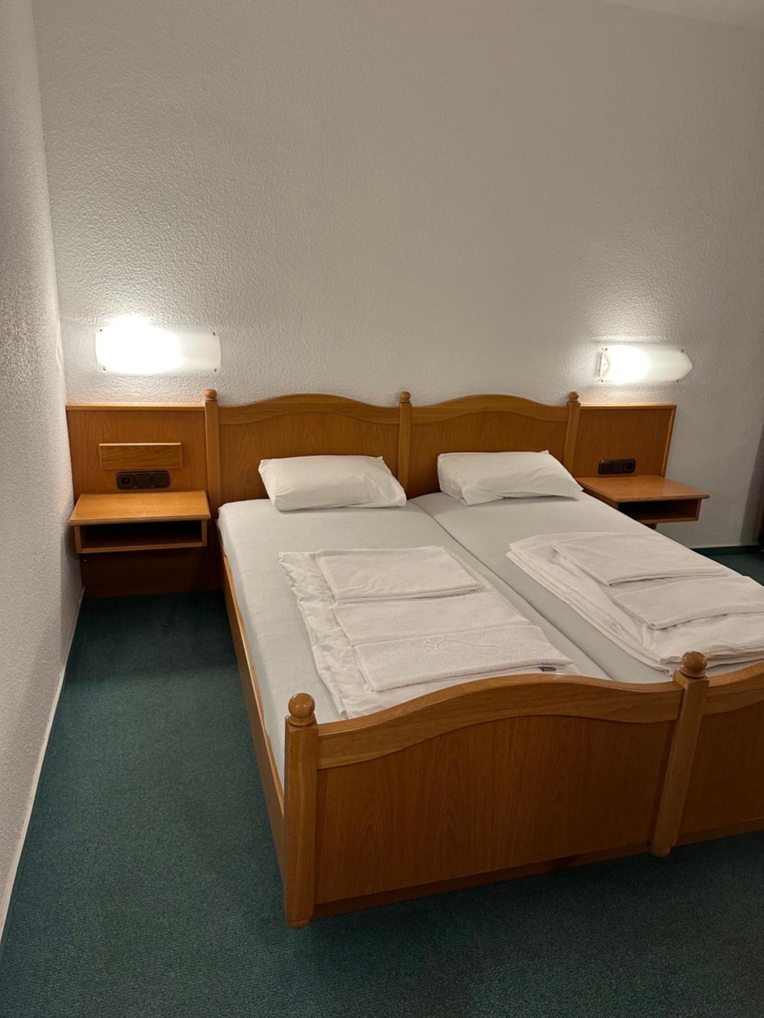 Hotel Sachsenhof Різа Екстер'єр фото